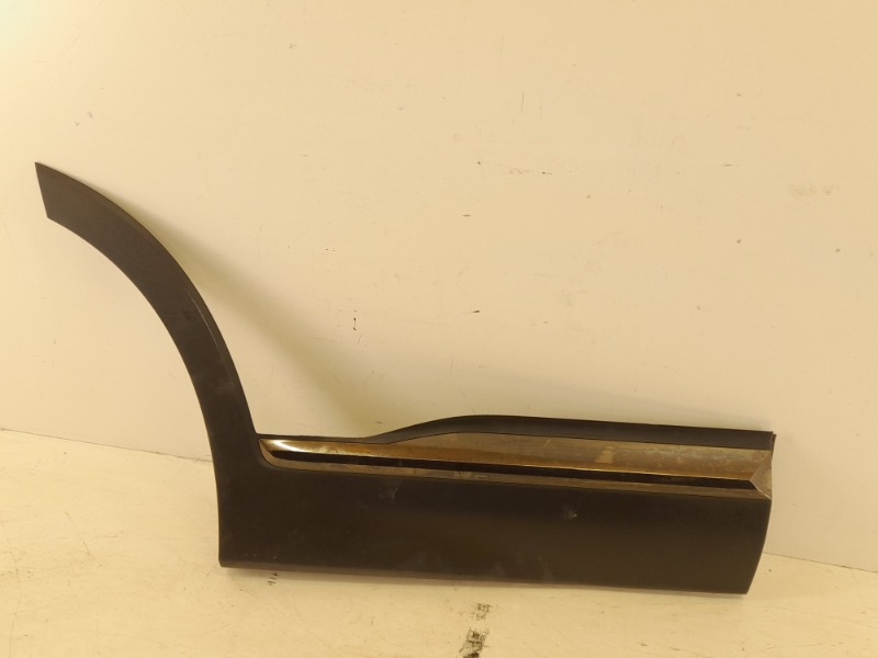 Накладка двери задней правой