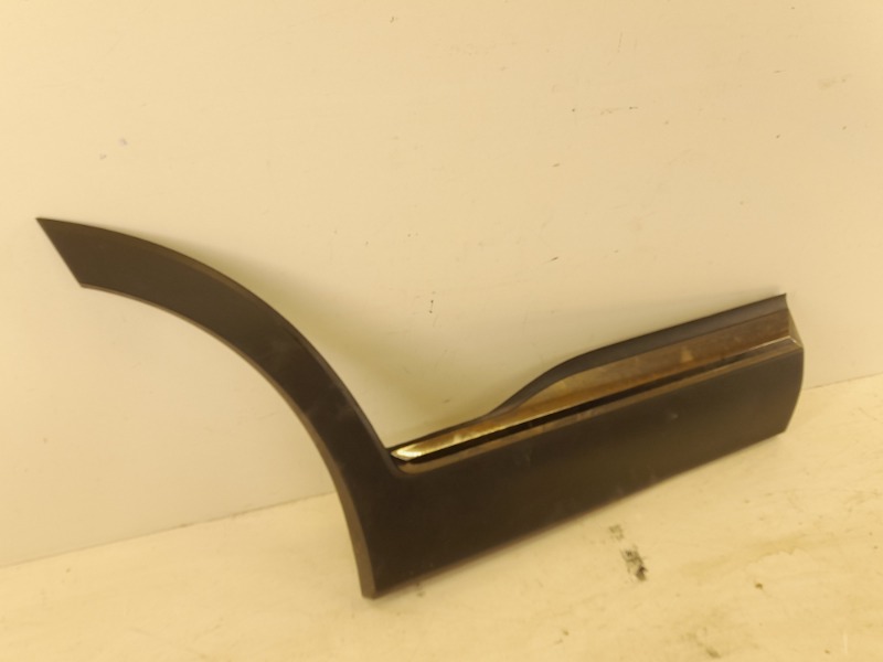 Накладка двери задней правой