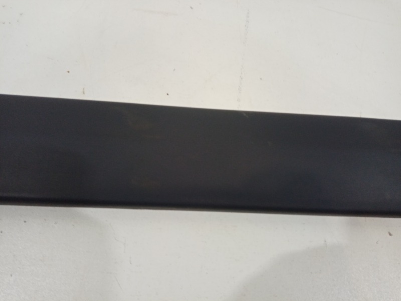 Накладка двери задней правой