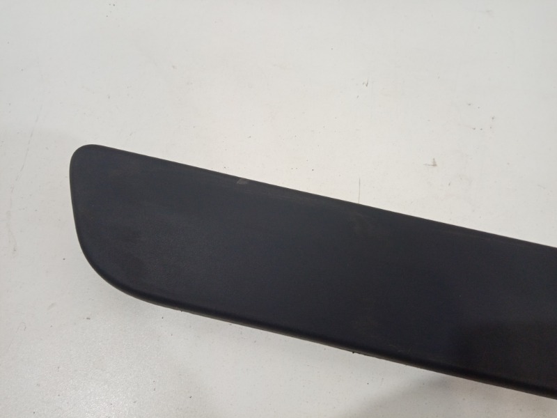 Накладка двери задней правой