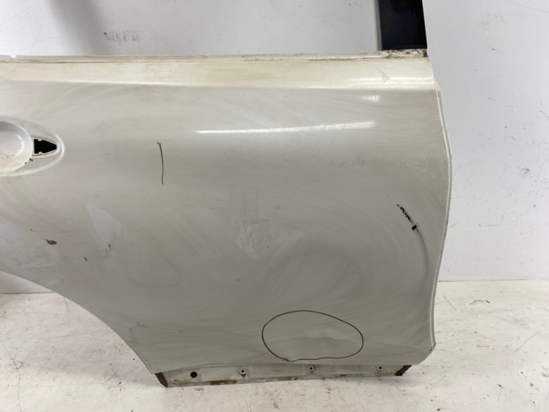 Дверь задняя правая