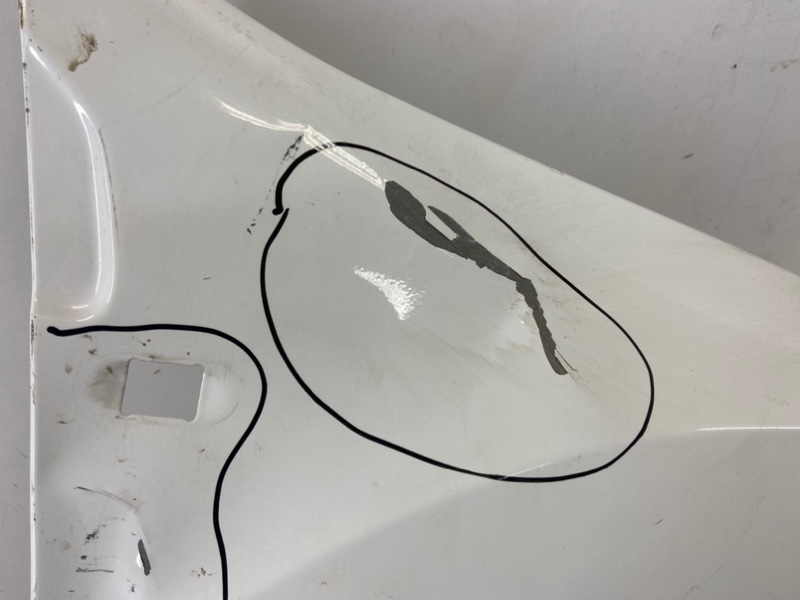 Крыло переднее правое