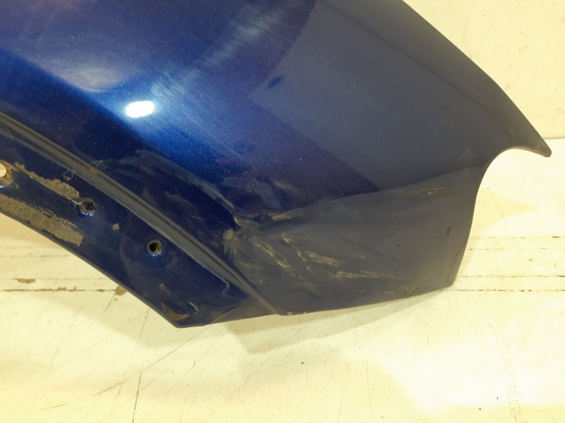 Крыло переднее правое