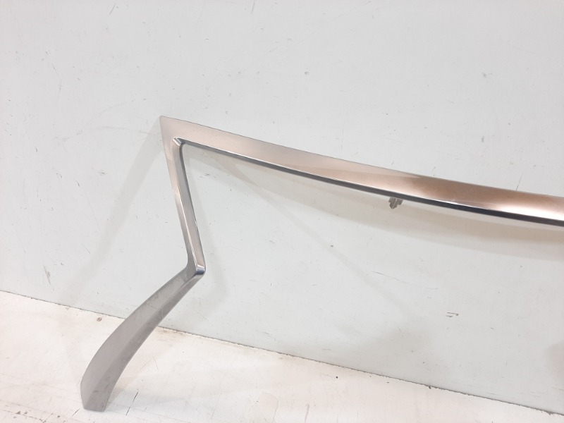 Накладка на решетку радиатора