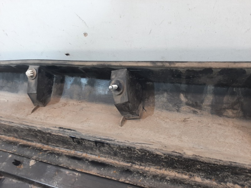 Накладка двери передней правой