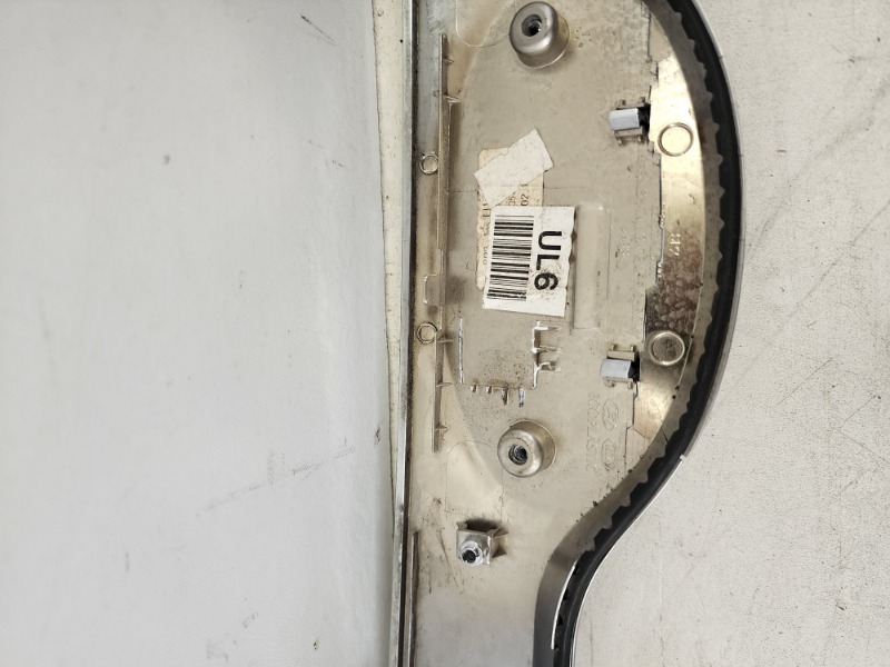 Накладка крышки багажника