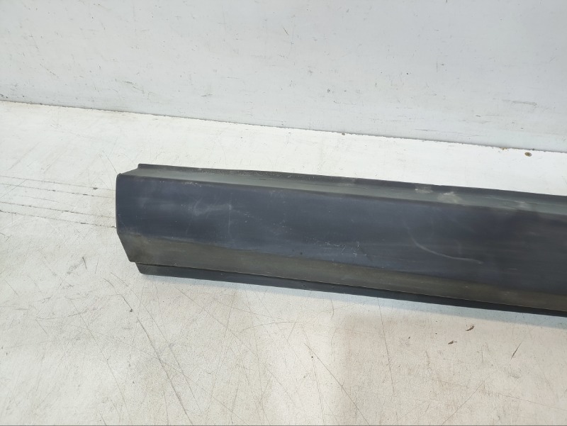Накладка двери задней левой