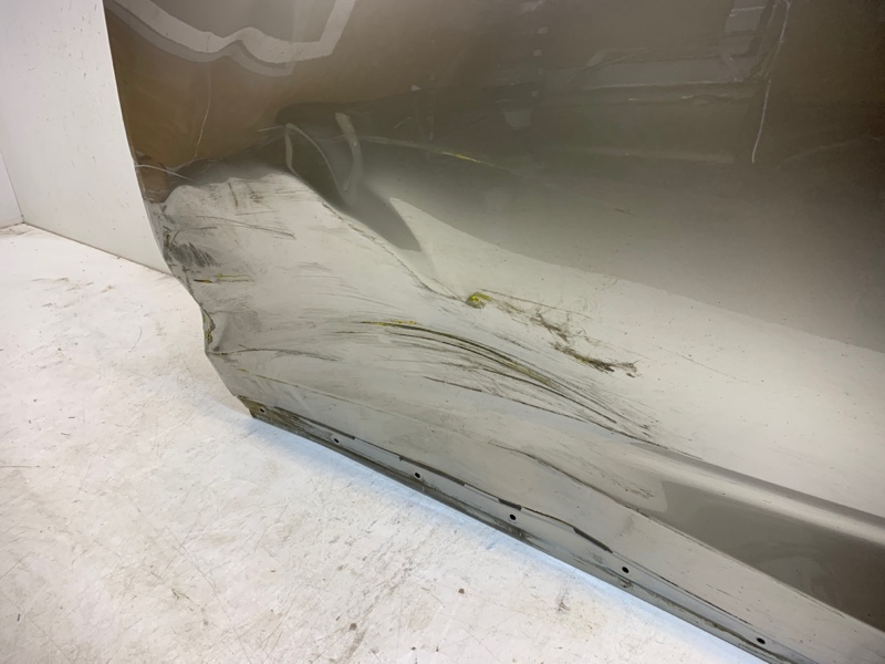 Дверь передняя левая