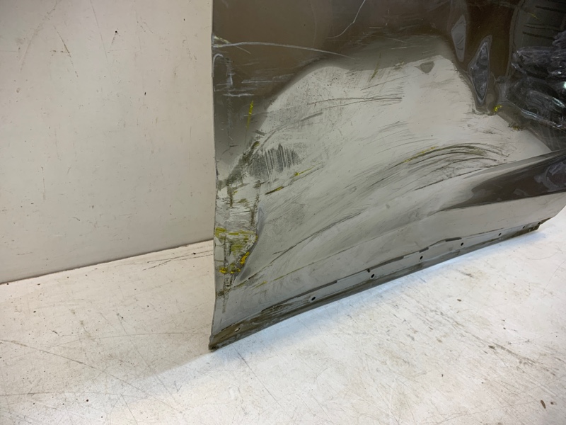 Дверь передняя левая