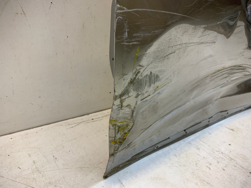 Дверь передняя левая