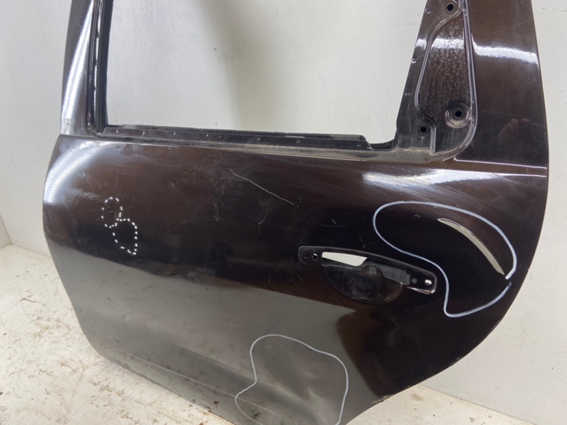 Дверь задняя левая