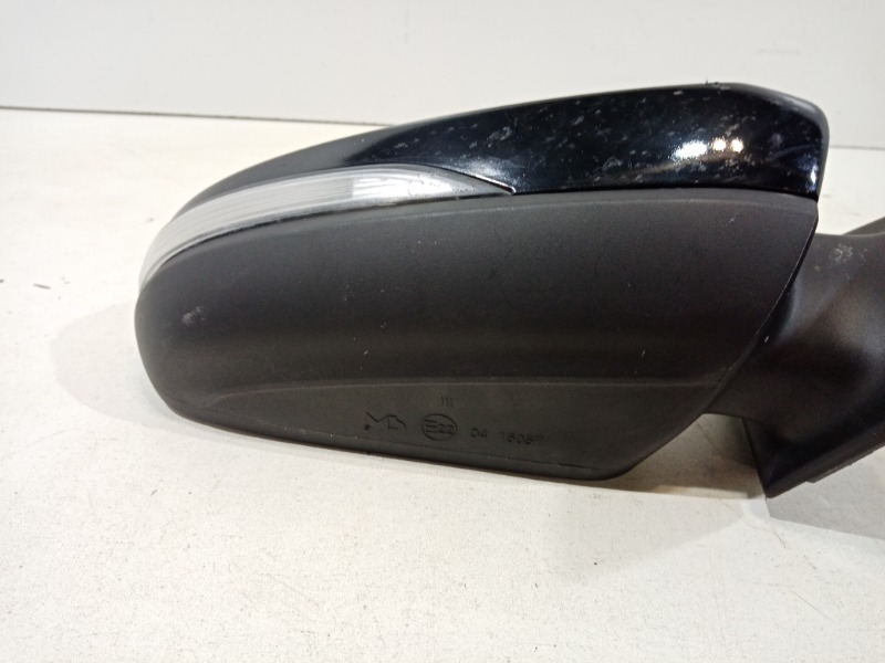 Зеркало правое электрическое