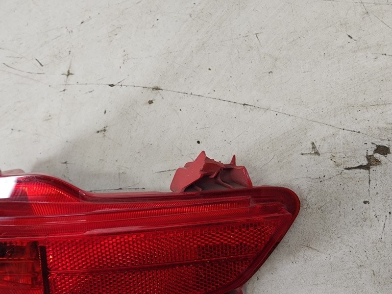 Фара противотуманная левая