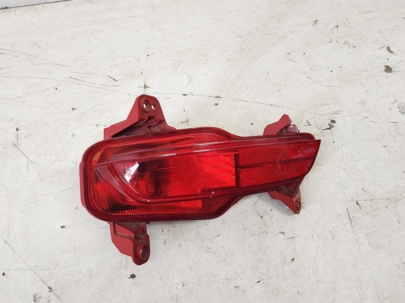 Фара противотуманная левая