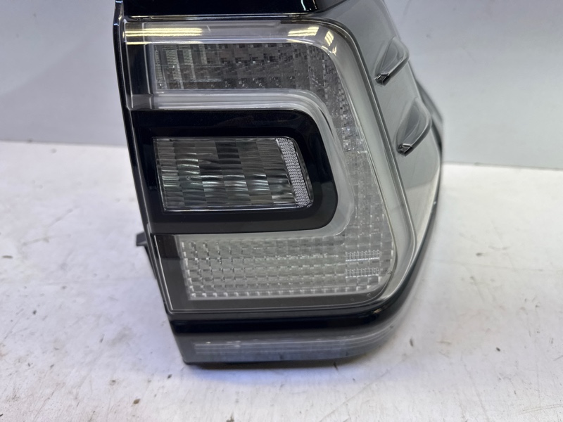 Фонарь задний правый