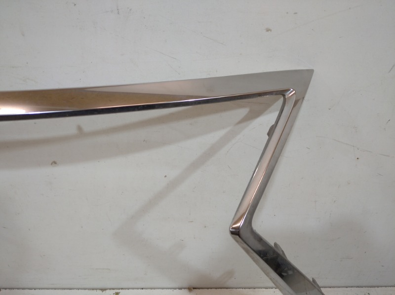 Накладка на решетку радиатора