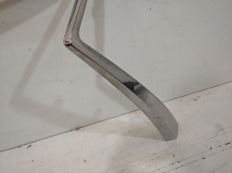 Накладка на решетку радиатора