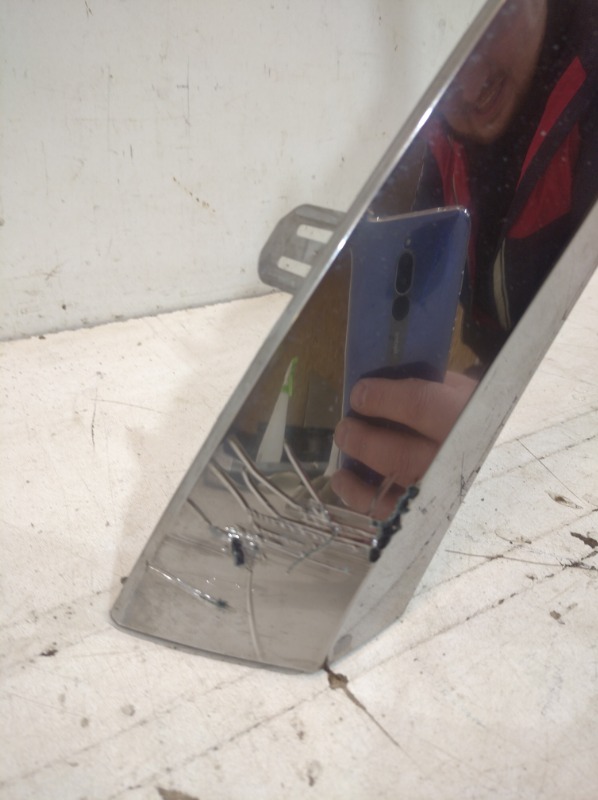 Накладка на решетку радиатора