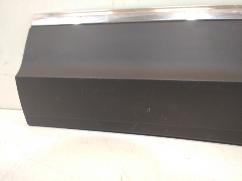 Накладка двери задней левой