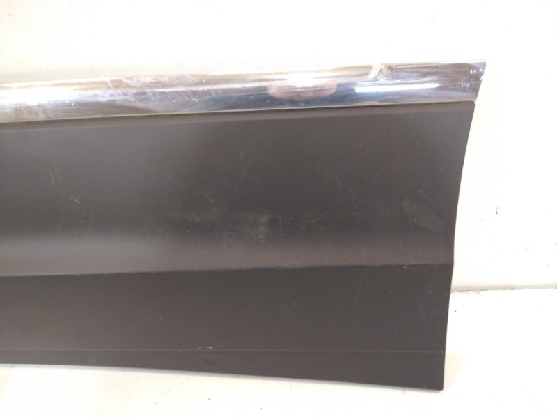 Накладка двери задней левой