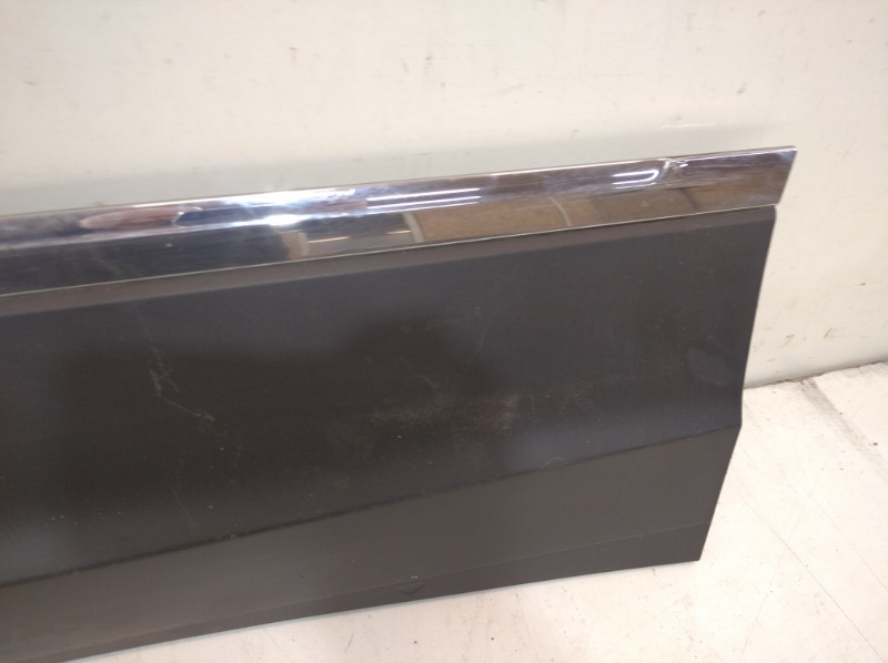 Накладка двери задней левой