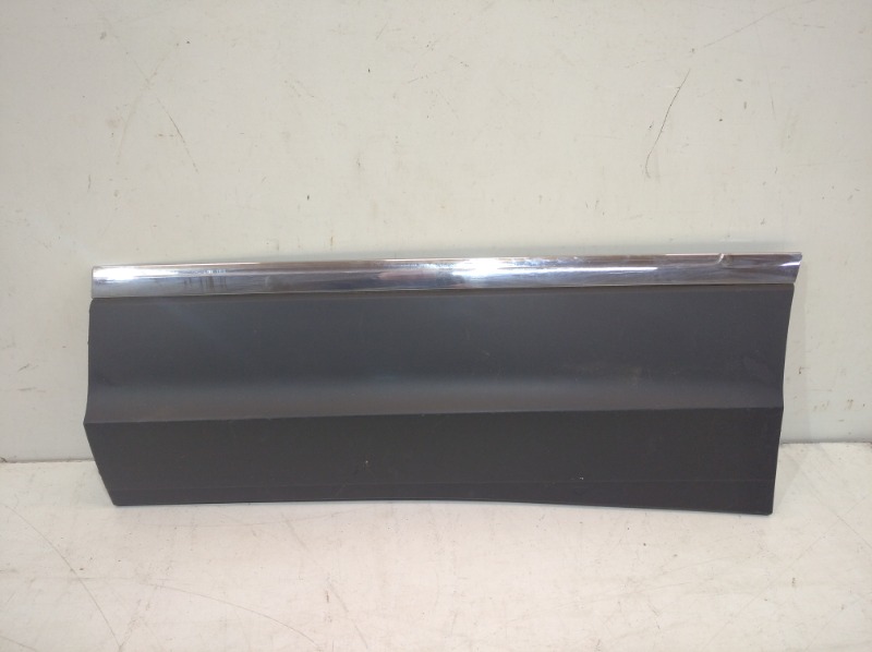 Накладка двери задней левой