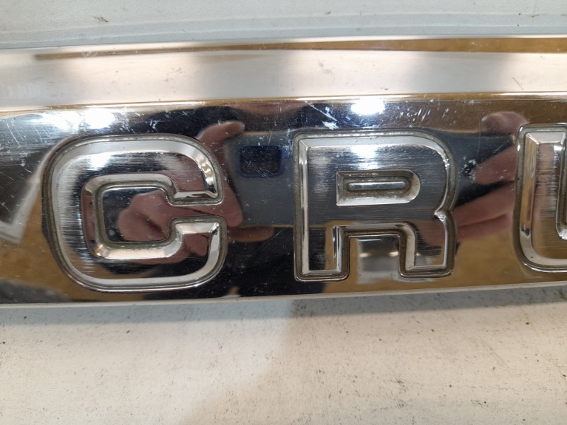 Накладка крышки багажника