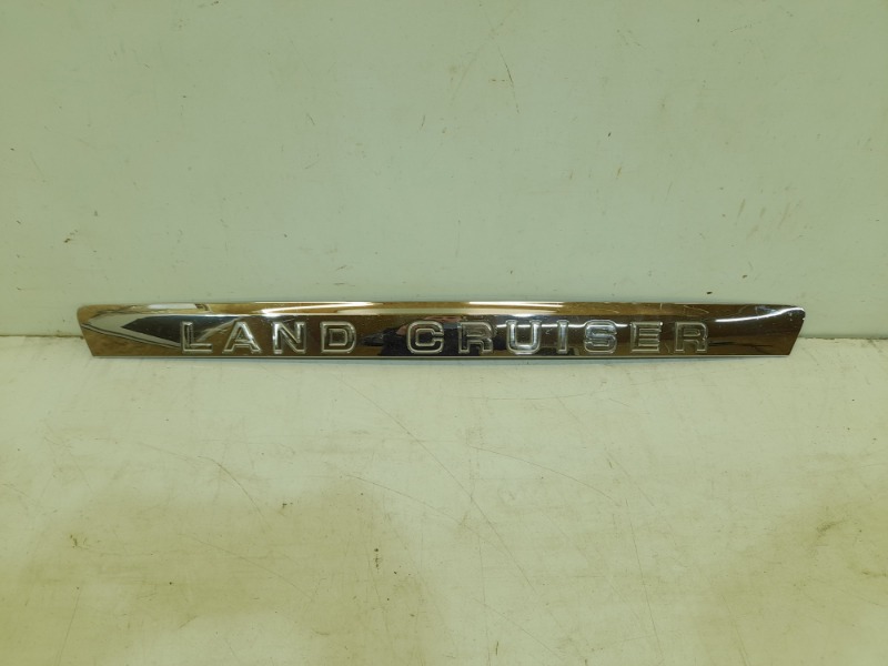 Накладка крышки багажника