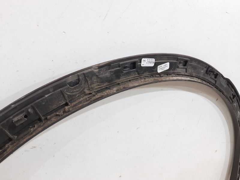 Накладка заднего крыла левого