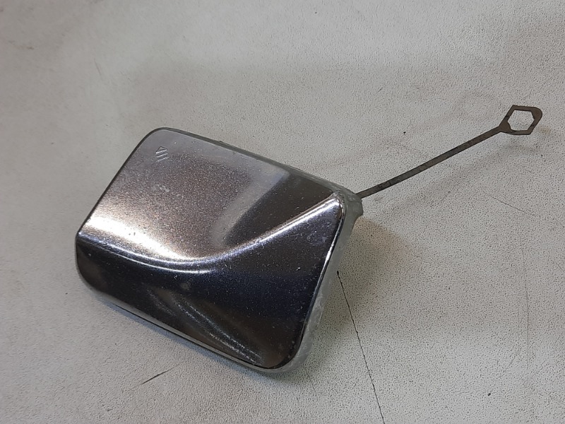 Заглушка бампера