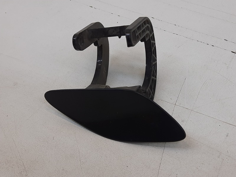 Крышка форсунки омывателя фар