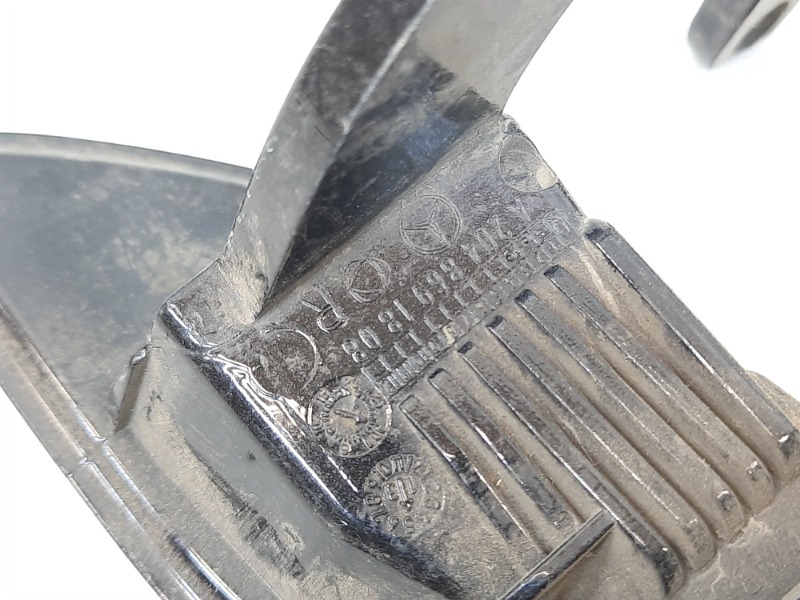 Крышка форсунки омывателя фар