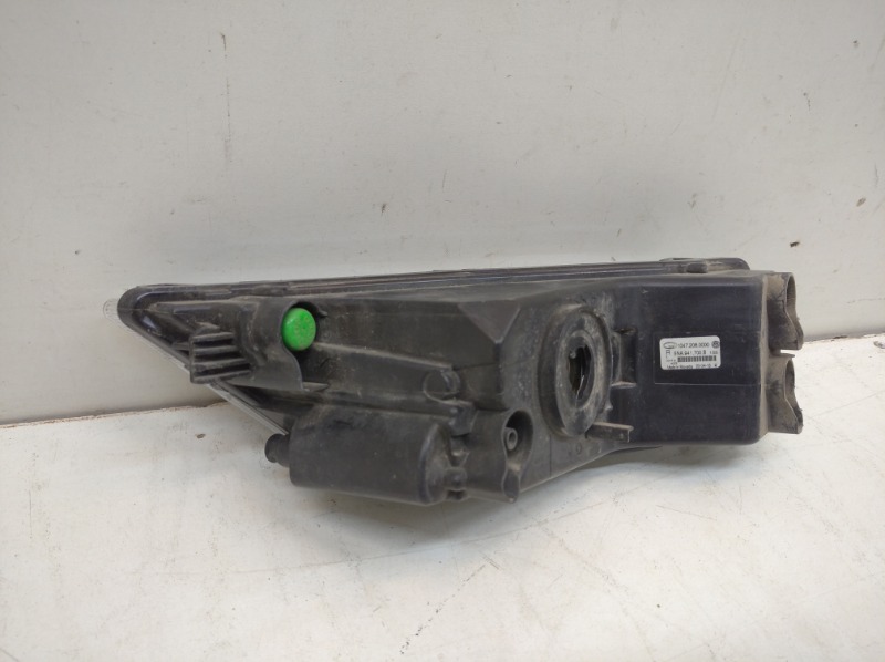 Фара противотуманная правая