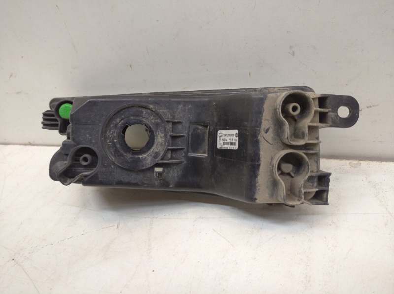 Фара противотуманная правая