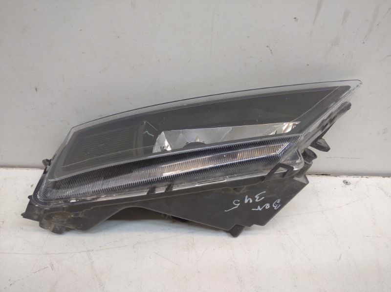 Фара противотуманная правая