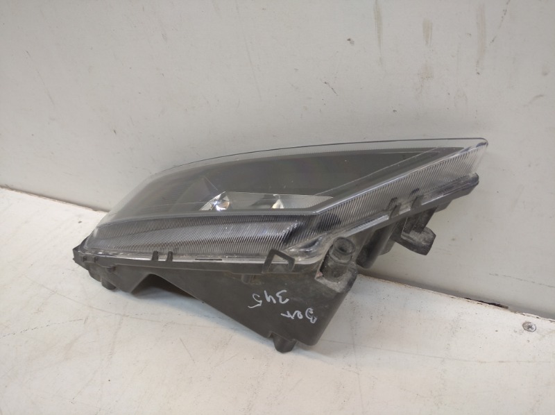 Фара противотуманная правая