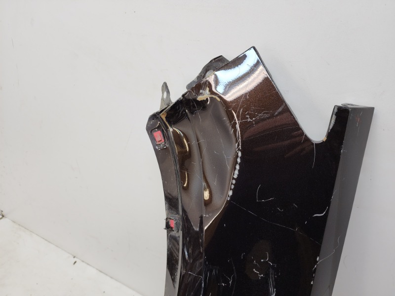 Крыло переднее левое