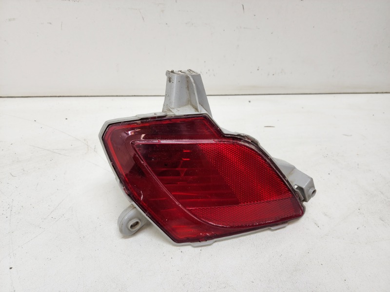 Фара противотуманная правая