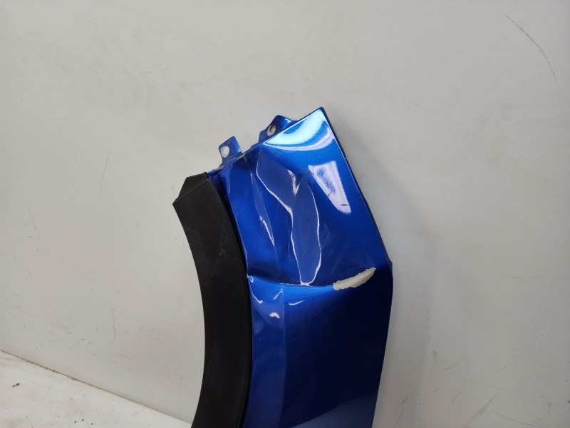 Крыло переднее левое