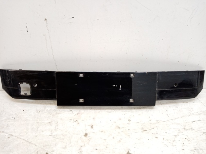 Накладка переднего бампера под номер