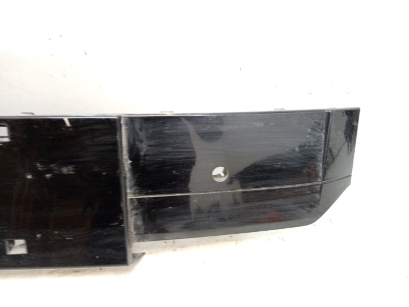 Накладка переднего бампера под номер