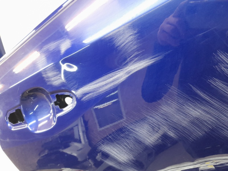 Дверь задняя правая