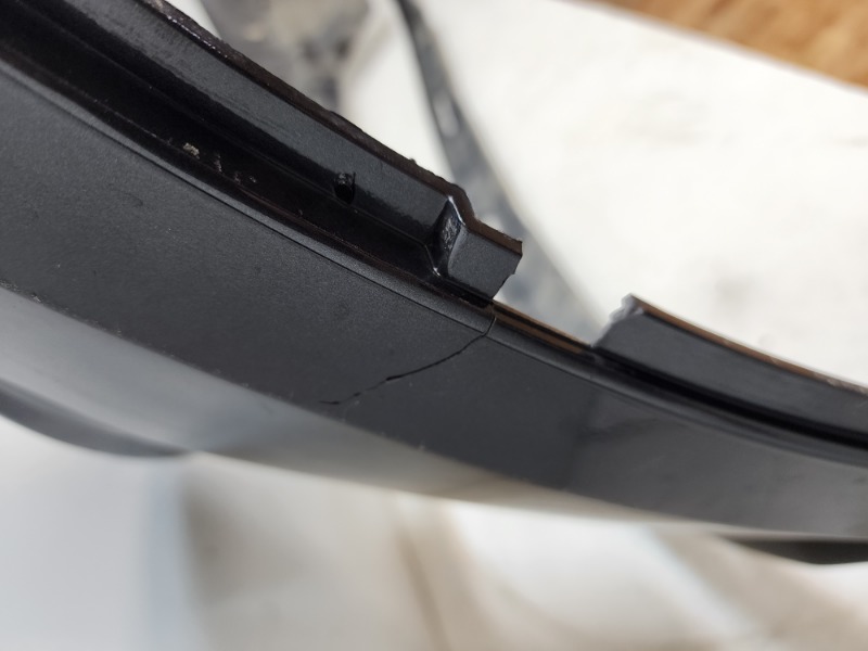 Бампер передний