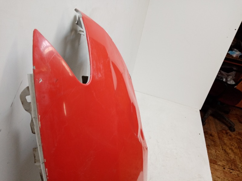 Крыло переднее правое