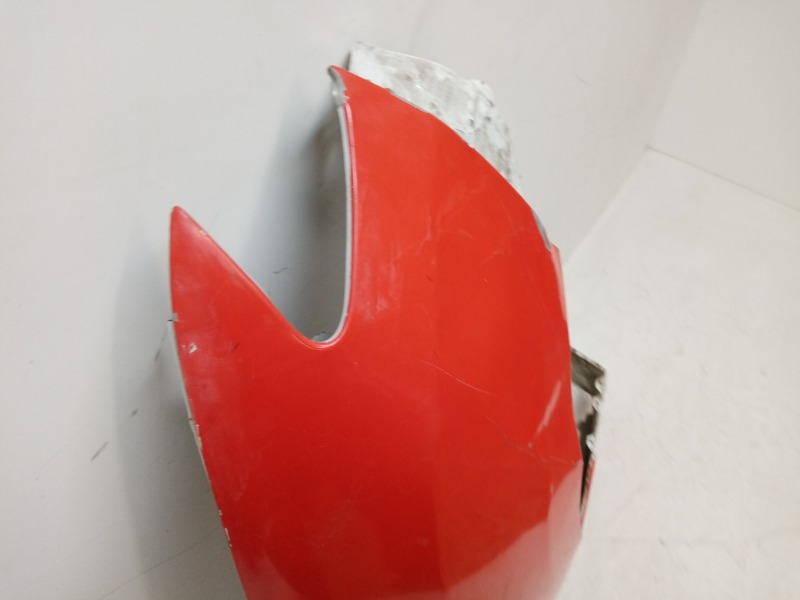 Крыло переднее правое