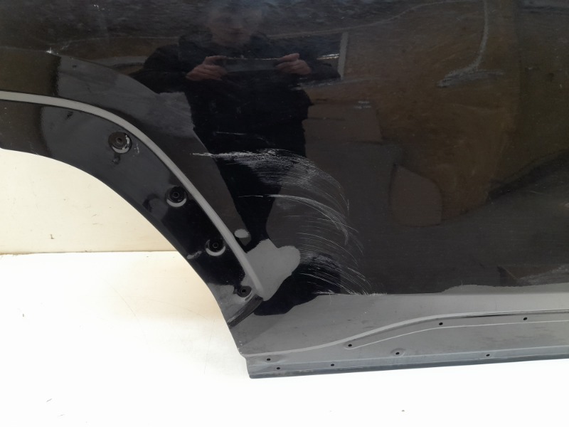 Дверь задняя правая