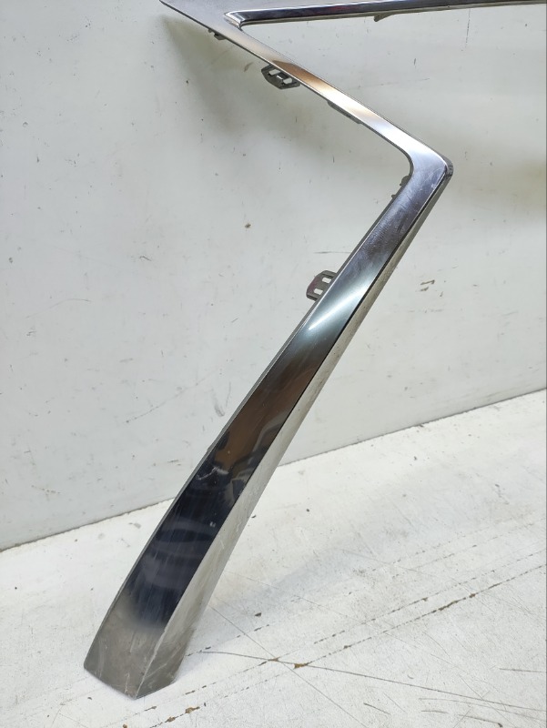 Накладка на решетку радиатора