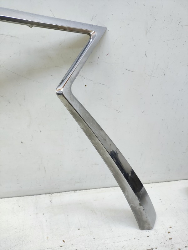 Накладка на решетку радиатора