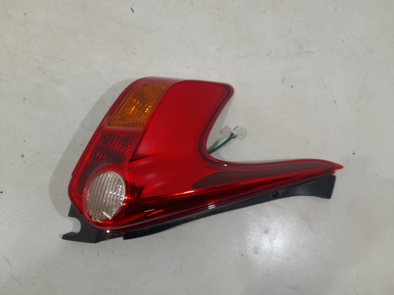 Фонарь задний левый