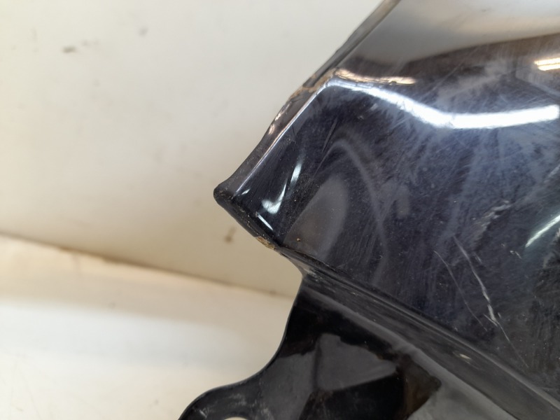 Крыло переднее левое